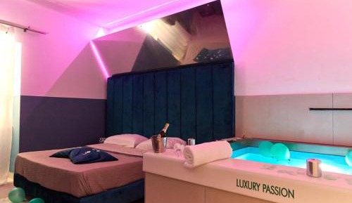 King Room with Spa Bath