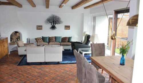 Apartment with Garden View