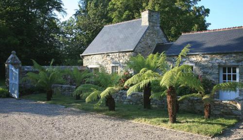 Cottage with Garden View
