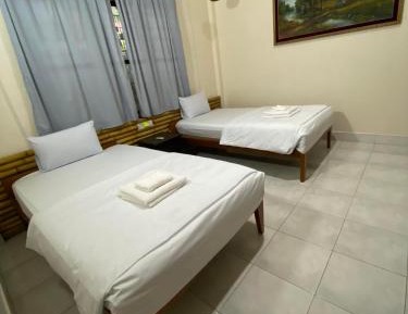Twin Room with Private Bathroom