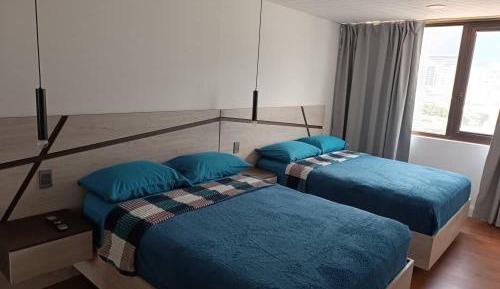 Apartment with Mountain View