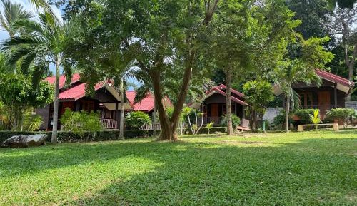 Cottage with Garden View