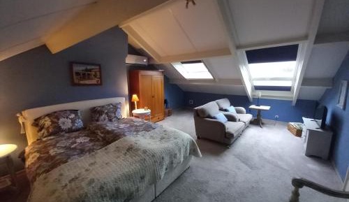 Deluxe Double Room with Shower