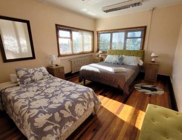 Deluxe Room (2 Adults + 1 Child)