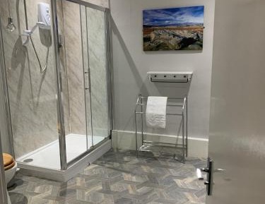 Twin Room with Private Bathroom