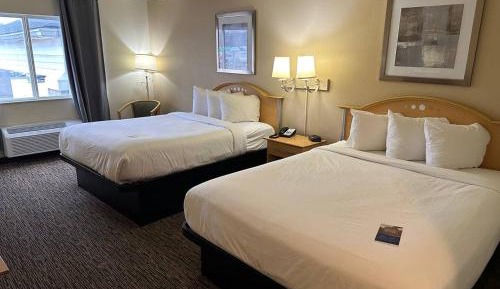 Queen Room with Two Queen Beds - Non-Smoking