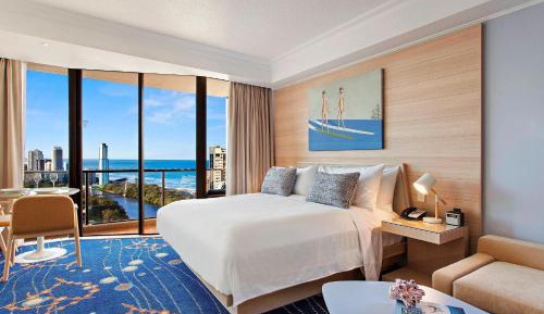 Deluxe Guest room, King, Sofa bed, Lagoon view, Balcony