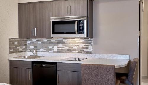 Queen Suite with Two Queen Beds and Kitchenette