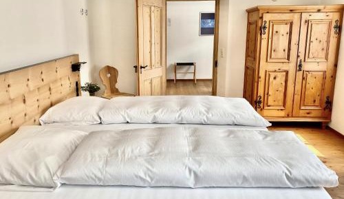 Double Room with Grand Lit