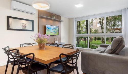 Apartment with Garden View