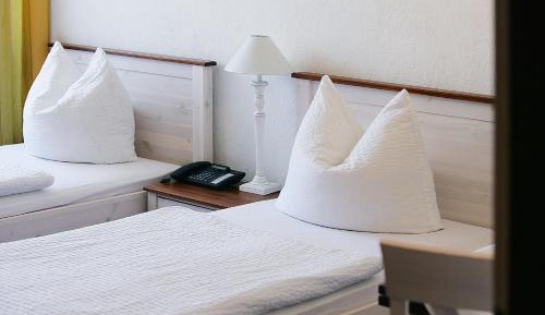 Double or Twin Room with Bathroom