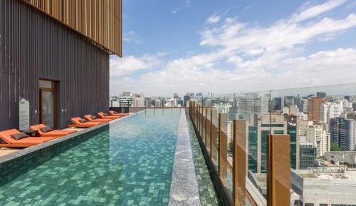 Apartment with City View