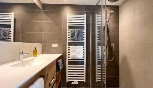 Two-Bedroom Apartment (3-7 Adults)
