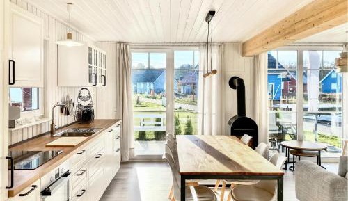 Three-Bedroom Holiday Home 