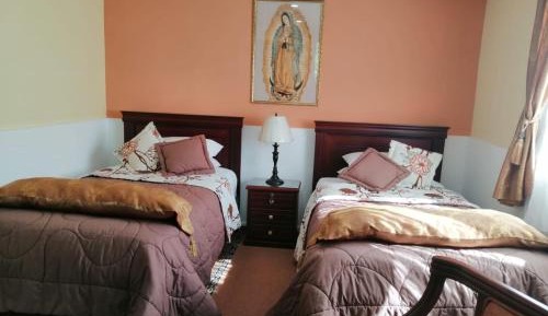 Standard Twin Room with Shared Bathroom