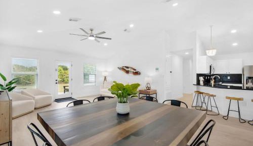 Three-Bedroom Vacation Home 