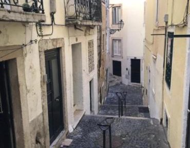 Standard Double Room with Shared Bathroom