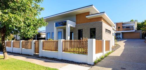 Neddidge Apartment 1