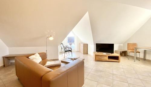 Studio Apartment with Harbor View