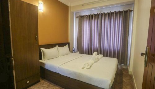 Double Room with Private Bathroom