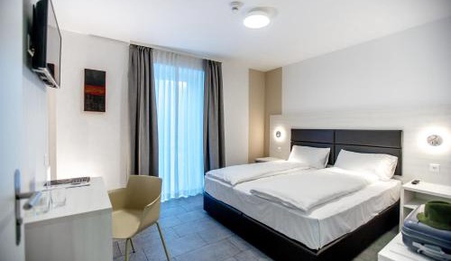 Standard Double Room with Air Condition