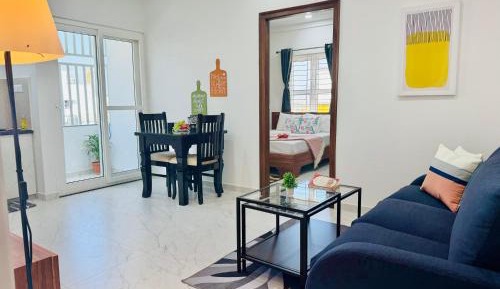 Premier One-Bedroom Apartment