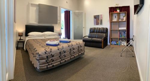 Queen Suite