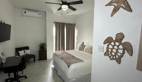 Deluxe Double Room with Balcony and Sea View