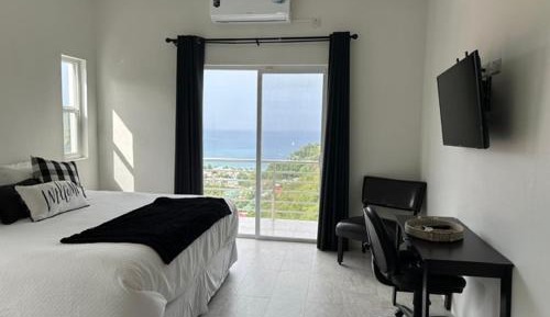 Deluxe Double Room with Balcony and Sea View