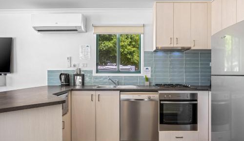 Three -Bedroom Family Villa (8 adults) 