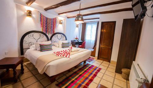 Suite with Mountain View