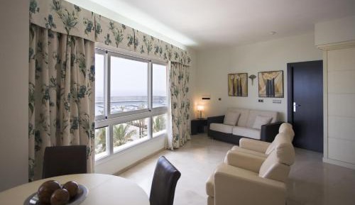 Double Room with Living Room 