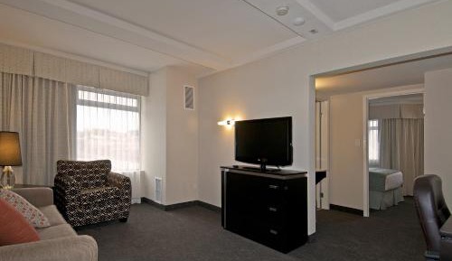 Coast Premium King Suite with Parlor