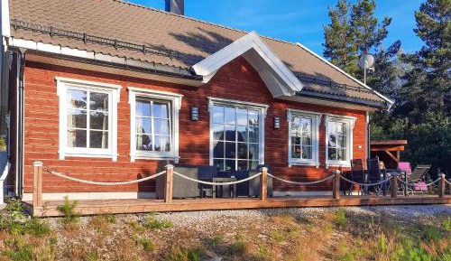 Four-Bedroom Holiday Home