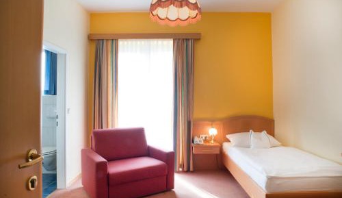 Economy Single Room