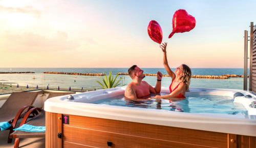 Suite with Terrace and Sea View and Jacuzzi