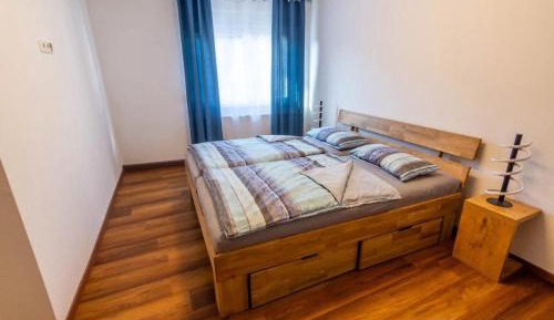 Superior One-Bedroom Apartment