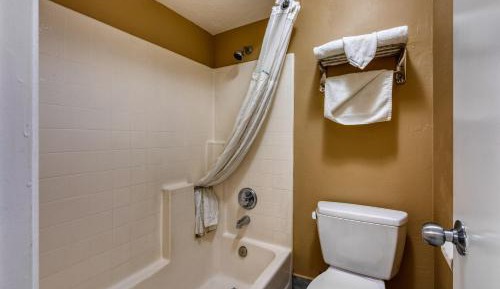 King Room - Non-Smoking