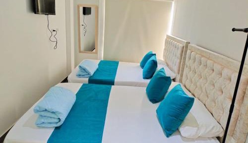 Twin Room with Private Bathroom