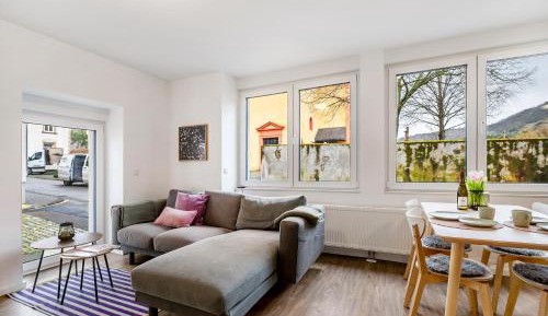 Superior One-Bedroom Apartment