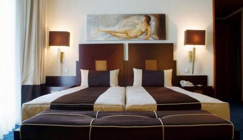 Twin Room with Back View