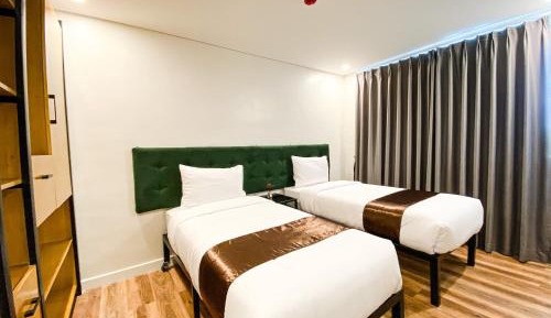 Deluxe Twin Room
