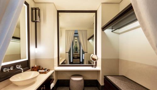 Serai Room