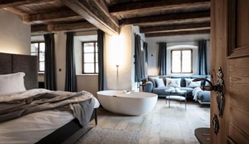 Suite with Sauna