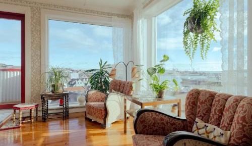 Penthouse Apartment