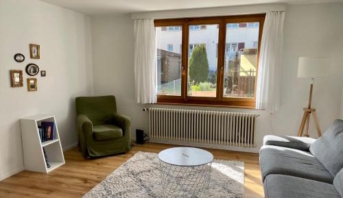 Apartment with Lake View