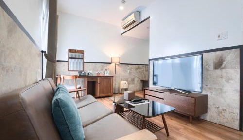 Premium King Room with Partial River View - Onsen Included