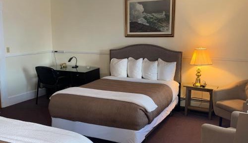 Junior Suite with Balcony