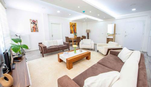 Quadruple Room with Private Bathroom