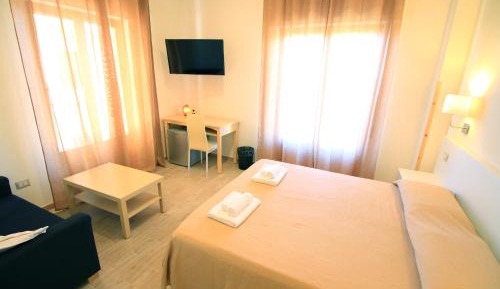 Double Room with Balcony and Sea View